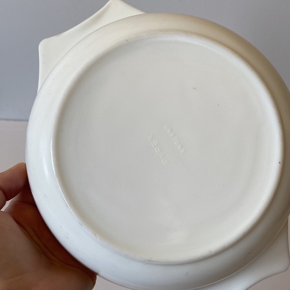 VINTAGE Pyrex floral "Emily Spring Garden" casserole dish - Picture 4 of 13